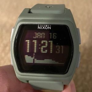 Watch by "Nixon"